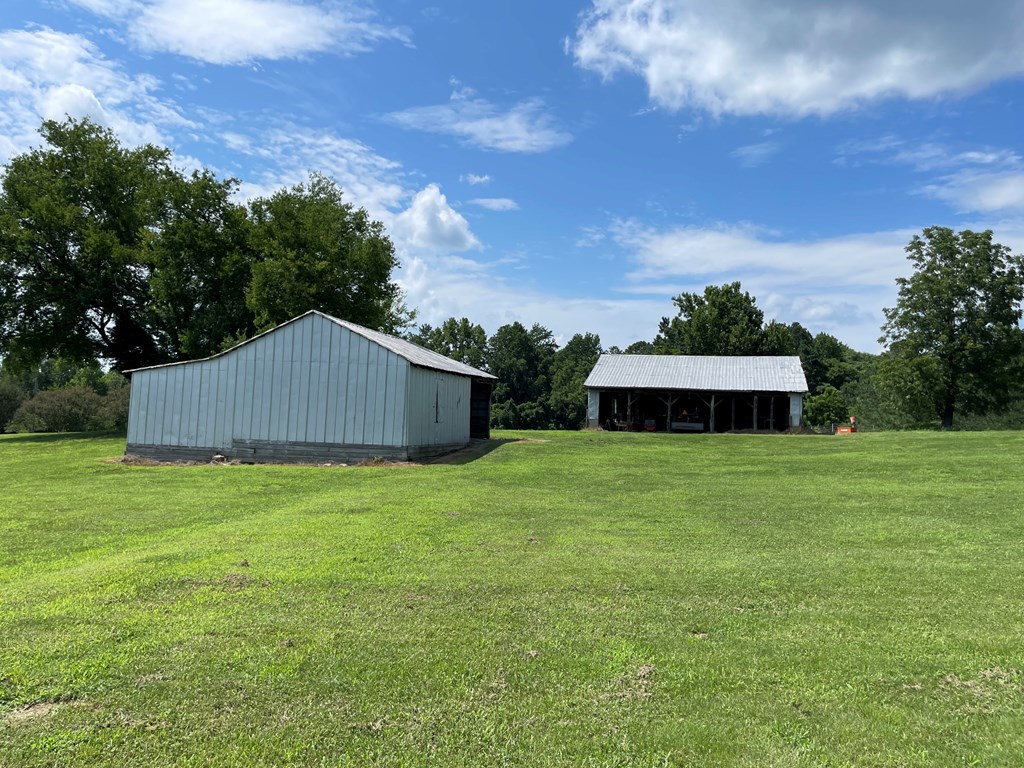 Land in Blackstone 3