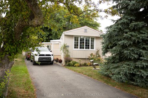 21 Powley Garden Drive, Kingston, ON, K7K6A2 | Card Image