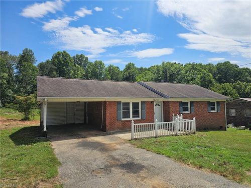 5633 Bethel Rd, Jonesville, NC, 28642-9550 | Card Image