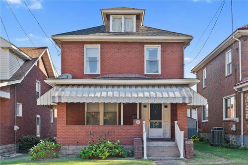 422 N 3rd St, Clairton, PA, 15025-2137 | Card Image