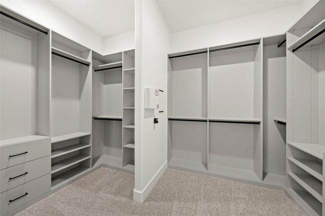 37. 160 Waterview - Closet | Image 19