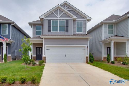 7203 Chatfield Way Nw, Huntsville, AL, 35806-4742 | Card Image