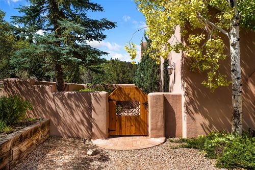 3 Camino Osito, Santa Fe, NM, 87505 | Card Image