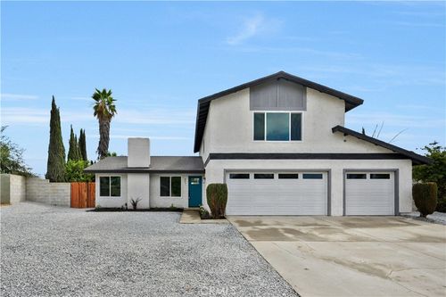 847 N Idyllwild Ave, Rialto, CA, 92376-8739 | Card Image