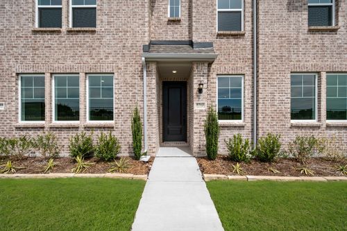 5712 Lakeview Dr, Watauga, TX, 76148-1212 | Card Image