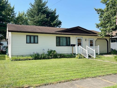 455 Lemae St, Newton Falls, OH, 44444-1227 | Card Image