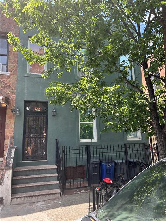 Fteley Ave, Bronx, NY 10472