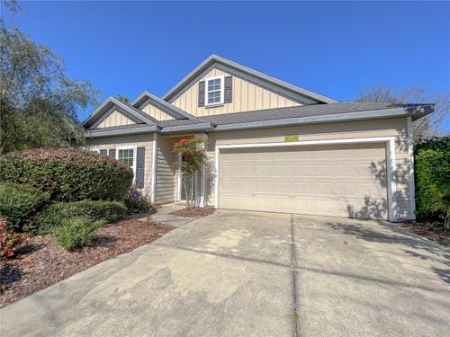 8166 74th Ln, GAINESVILLE, FL, 32608-9490 | Card Image