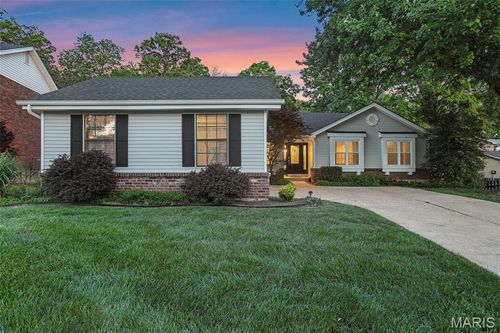 876 Sugar Hill Dr, Manchester, MO, 63021-6666 | Card Image