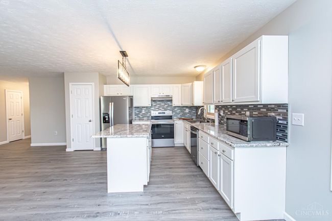 120 Saxon Cv, House other with 3 bedrooms, 2 bathrooms and null parking in Eaton OH | Image 7