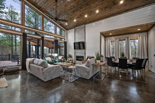 742 Scrub Oak Trail, Broken Bow, OK, 74728 | Card Image