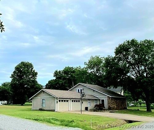 1065 Deer Crk, Pryor, OK, 74361-2669 | Card Image