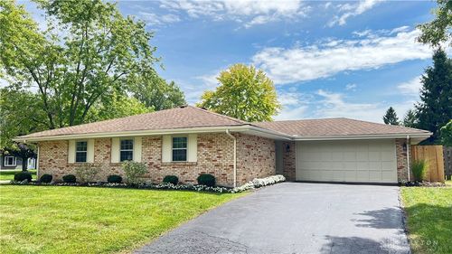 1008 Old Stone Ct, Centerville, OH, 45459-5429 | Card Image