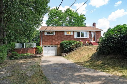 540 Henggi Dr, Crescent, PA, 15046-4916 | Card Image