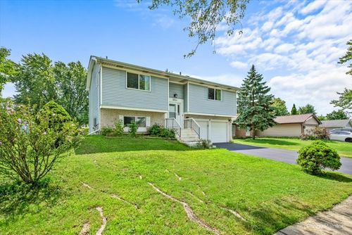 1805 Deforest Ln, Hanover Park, IL, 60133 | Card Image