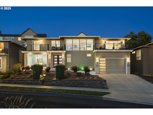 1730 Nw Klickitat St, Camas, WA, 98607-8183 | Card Image