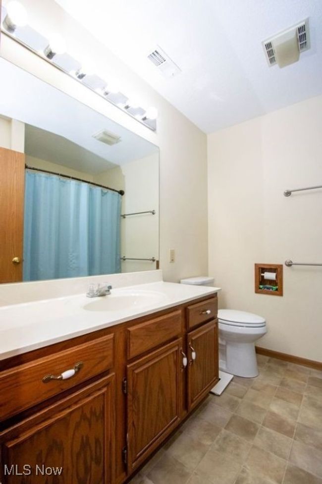 4331 Hunters Chase Ln, Condo with 2 bedrooms, 2 bathrooms and null parking in Wooster OH | Image 11