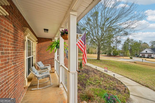572 Harbour Shores Dr, House other with 4 bedrooms, 4 bathrooms and null parking in Jackson GA | Image 5