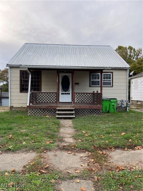 527 N 15th St, Coshocton, OH, 43812-1410 | Card Image