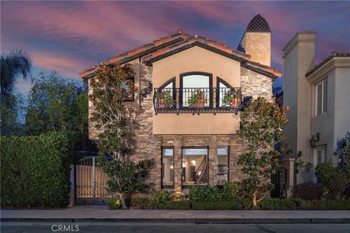 111 Via Koron, Newport Beach, CA, 92663 | Card Image
