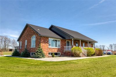 626 Haldimand Road 50, Home with 5 bedrooms, 3 bathrooms and 12 parking in Cayuga ON | Image 3