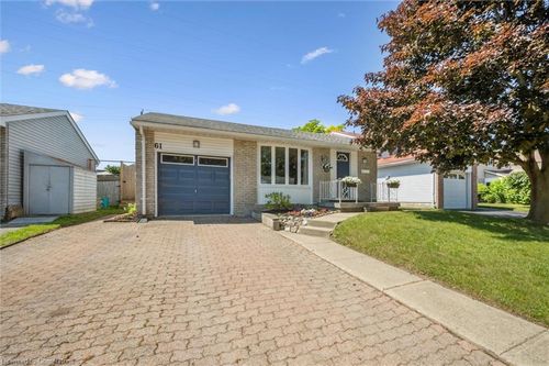 61 Rolling Meadows Dr, Kitchener, ON, N2N1T4 | Card Image
