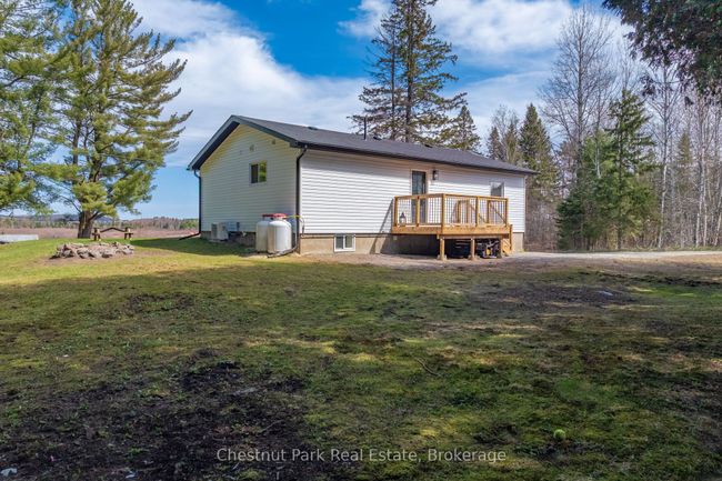 179 Rowanwood Rd, House other with 3 bedrooms, 3 bathrooms and 10 parking in Utterson ON | Image 37