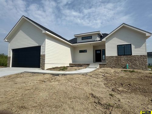 3103 Mulberry Dr, Blair, NE, 68008 | Card Image