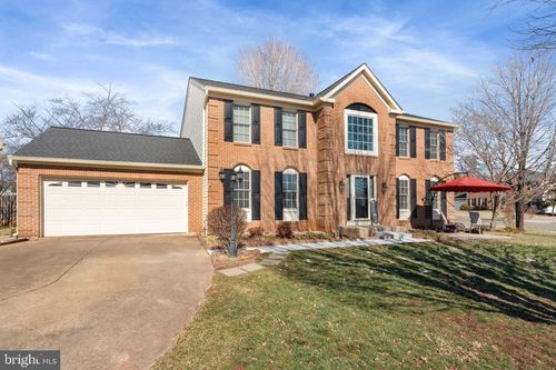 8510 Clearridge Ln, MANASSAS, VA, 20110-5888 | Card Image