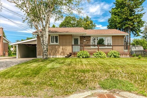 2296 Madison Ave, Sudbury, ON, P3A2R3 | Card Image