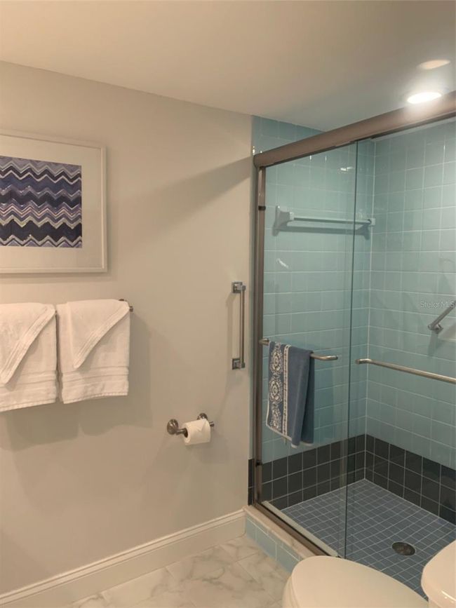 Master Bathroom | Image 13