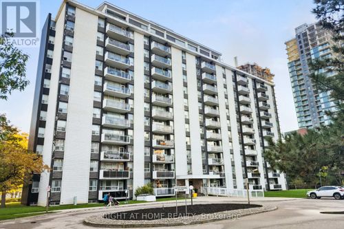 907-151 Larose Avenue E, Toronto (Humber Heights), ON, M9P1B3 | Card Image