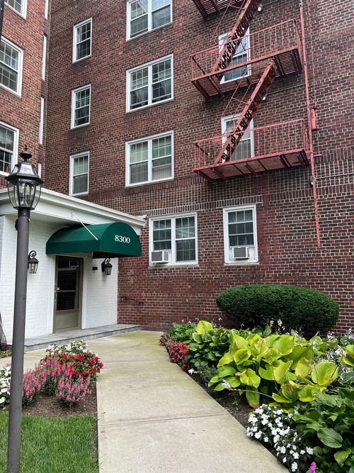 apt-4g-8300 Boulevard, North Bergen, NJ, 07047-6060 | Card Image