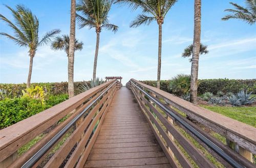 17-4225 N Highway A1a, Hutchinson Island, FL, 34949-8370 | Card Image