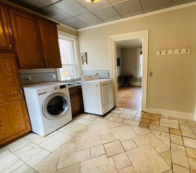 323 N Marshall Ave, House other with 3 bedrooms, 3 bathrooms and null parking in Marshall MI | Image 22