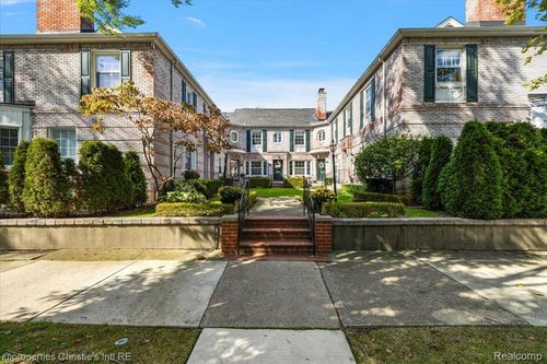 45 Cranford Ln, Grosse Pointe, MI, 48230-1514 | Card Image