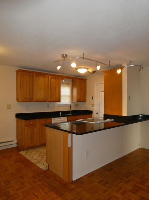 32 West Walk, West Haven, CT, 06516 | Card Image