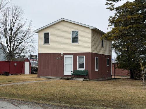 1702 1st Ave, International Falls, MN, 56649-3435 | Card Image