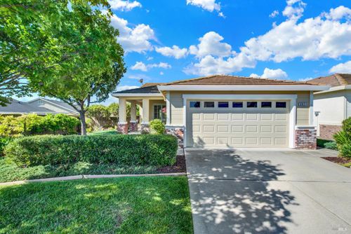 367 Bartlett Ln, Vacaville, CA, 95687-3128 | Card Image