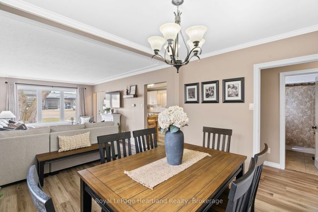 465 Main St W, House other with 3 bedrooms, 2 bathrooms and 3 parking in Palmerston ON | Image 14