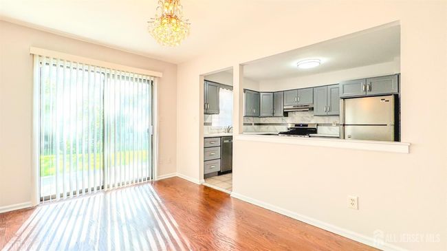1204 Maplecrest Rd, Townhouse with 2 bedrooms, 2 bathrooms and null parking in Edison NJ | Image 7