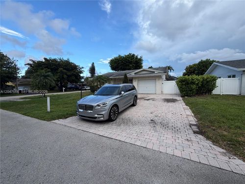 3314 Nw 69th St, Fort Lauderdale, FL, 33309-1212 | Card Image