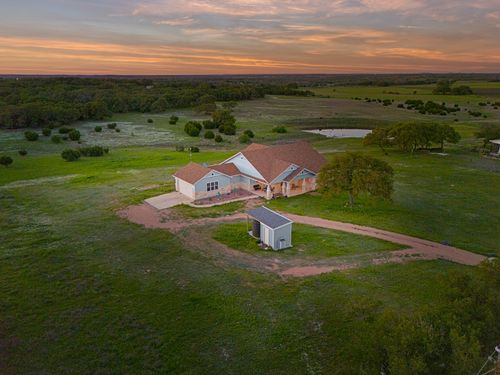 160 Red Stag Ct, Lampasas, TX, 76550-3795 | Card Image
