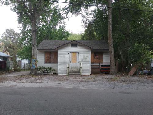 1815 16th Way, Gainesville, FL, 32609-3954 | Card Image