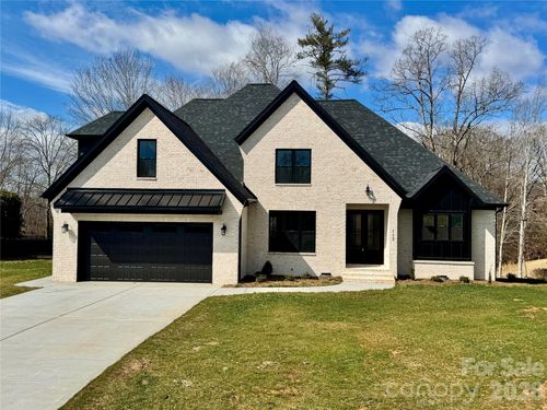 5-112 Wexford Pt, Hickory, NC, 28601-8825 | Card Image