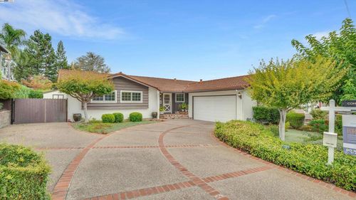 389 Mavis Dr, Pleasanton, CA, 94566-6807 | Card Image