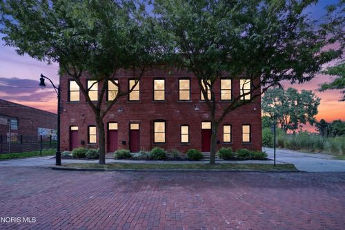 1-16 Broadway Street, Toledo, OH, 43604 | Card Image