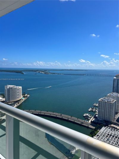 4407 - 495 Brickell Ave, Condo with 1 bedrooms, 1 bathrooms and null parking in Miami FL | Image 1