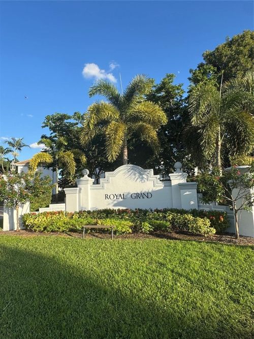309-2600 S University Dr, Davie, FL, 33328-1462 | Card Image