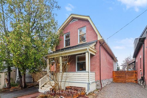 49 Newton St, Ottawa, ON, K1S2S6 | Card Image